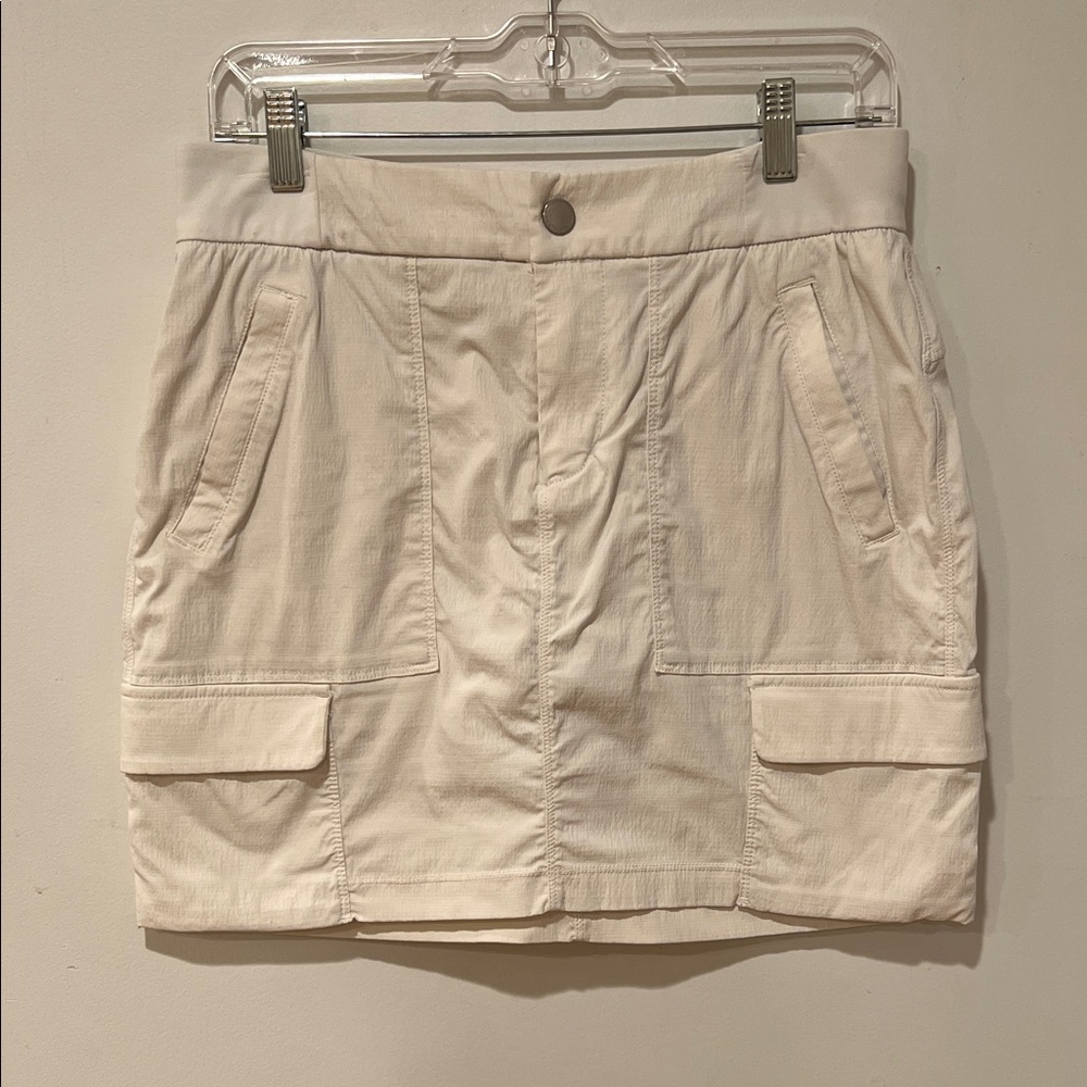 Athleta White Cargo Skort